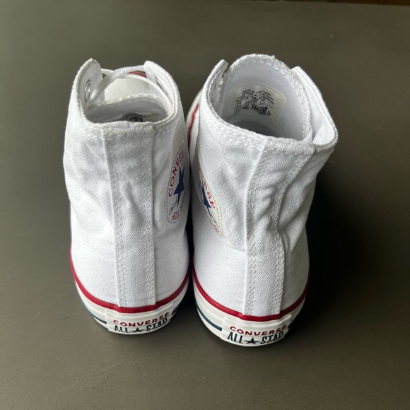 White Chuck Taylor All Star Converse - Picture 6 of 7